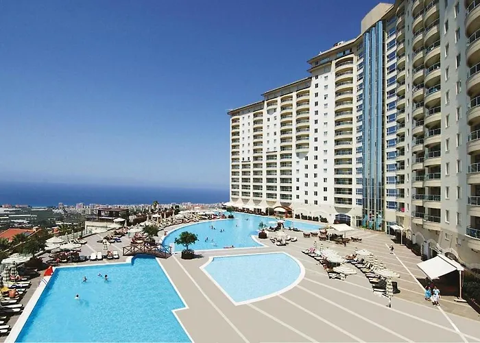 Apartment In Goldcity Hotel In The Main Building With Amazing View Alanya Kargicak Mahmutlar With Private Beach