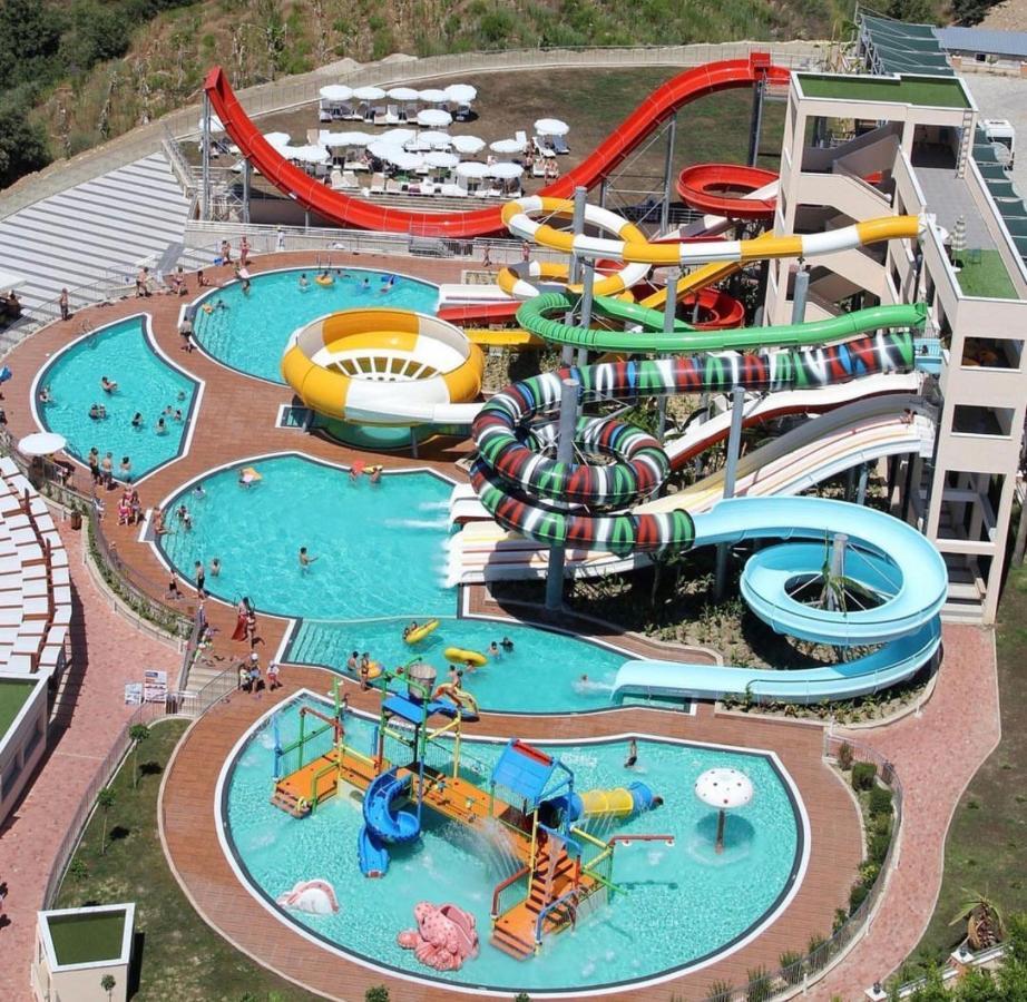 In Goldcity In The Main Building With Amazing View Kargicak Mahmutlar With Private Aparthotel *
